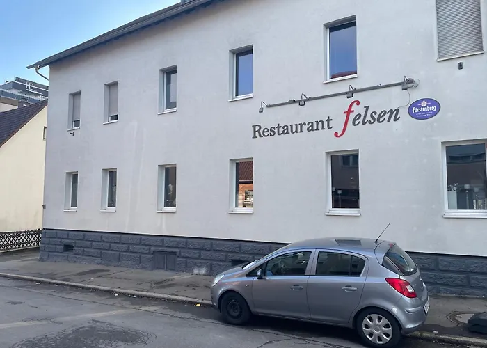 Проживание в семье Modernes Und Helles Vs