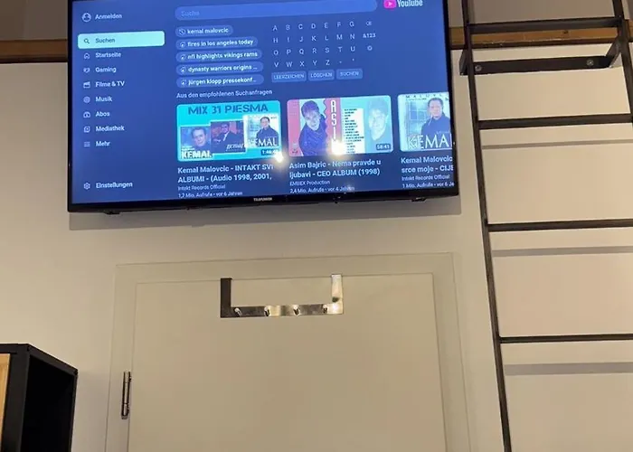 Modernes Und Helles Vs * Филлинген-Швеннинген